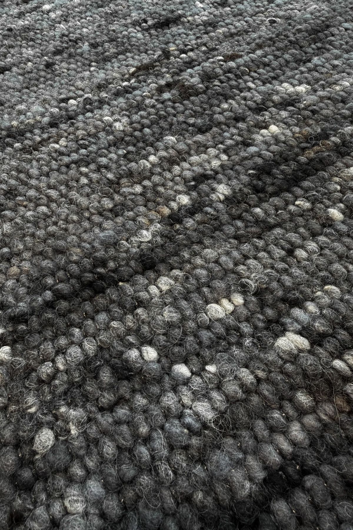 CarpetDeco Mellow Anthracite 300x400 – antracit, Kézzel készült