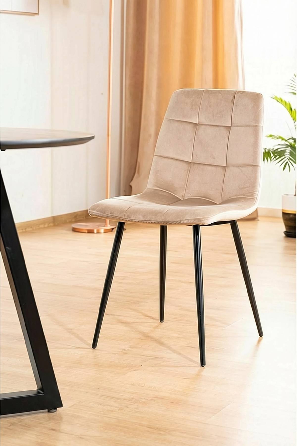 Pale Chair Velvet