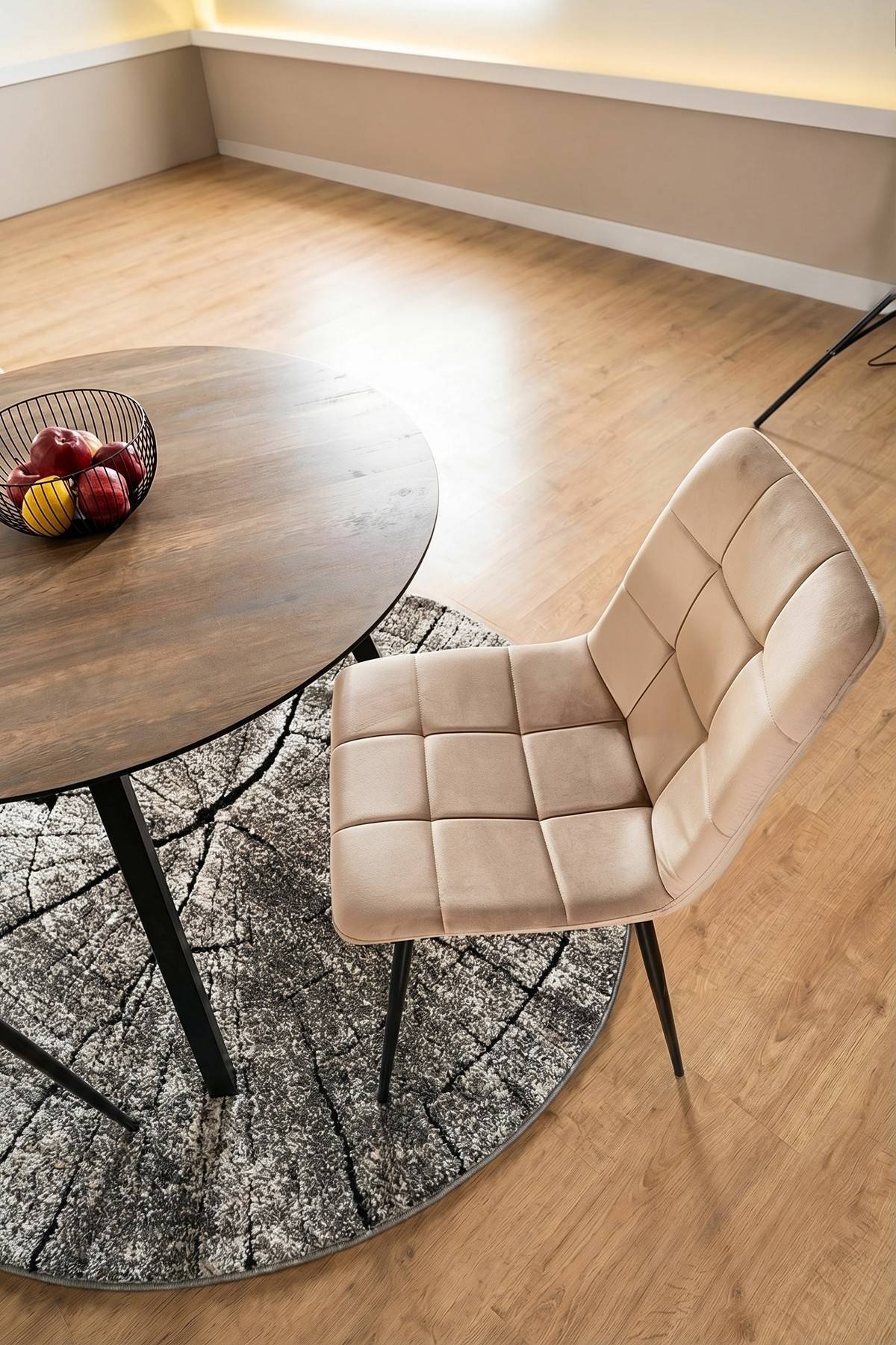 Pale Chair Velvet