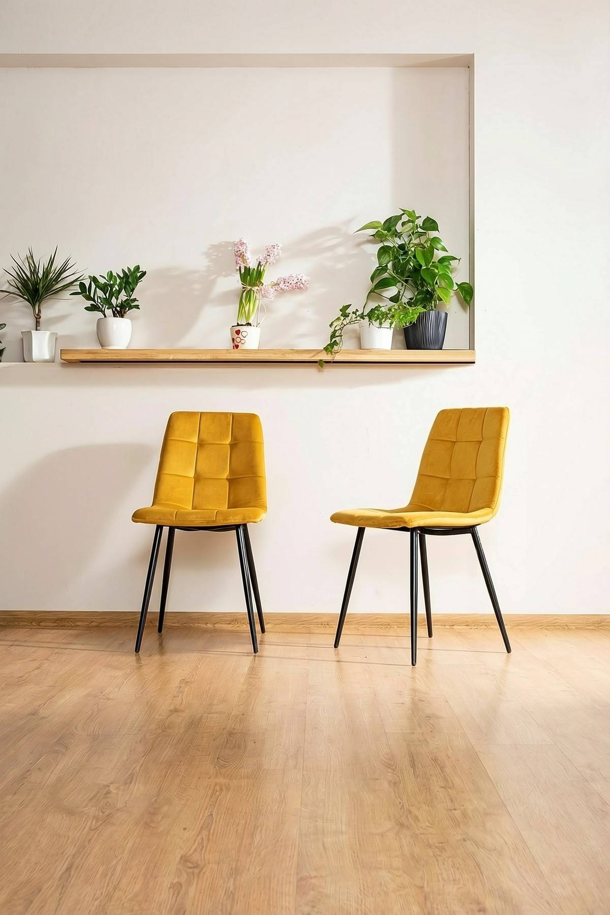 Pale Chair Velvet