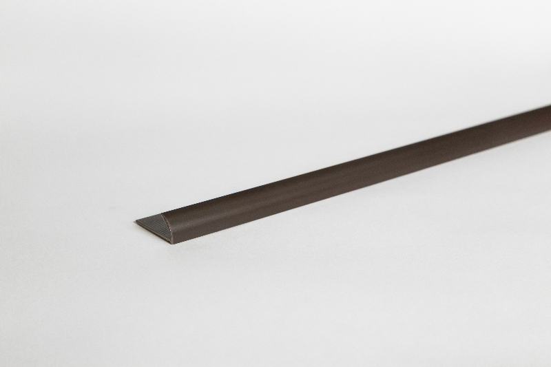 Bau Dekor PVC élvédő Cezar 10 mm csokoládé