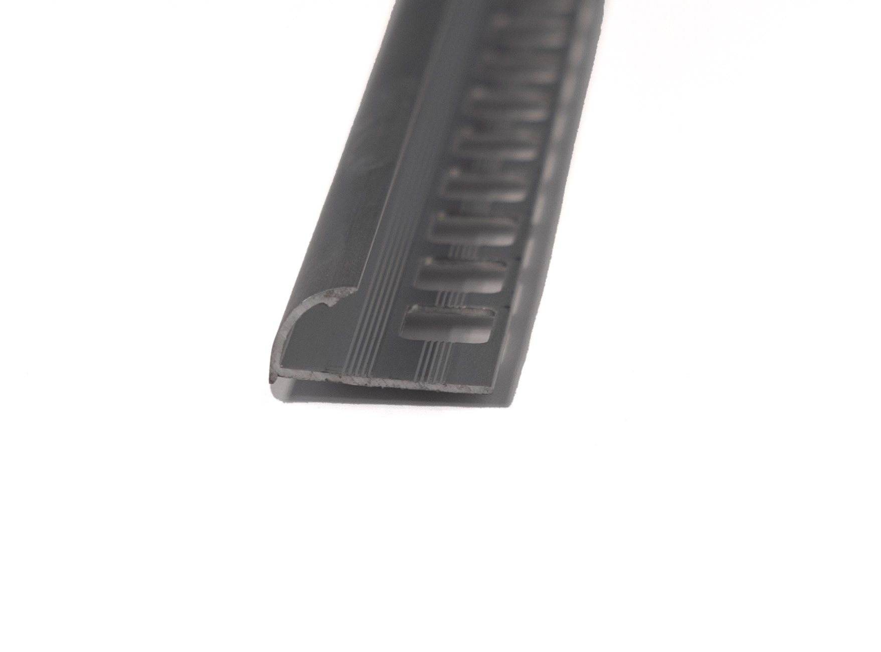 ProfiWall Plus ALU 10mm C profil elox ezüst 2,5M – Fém profilok