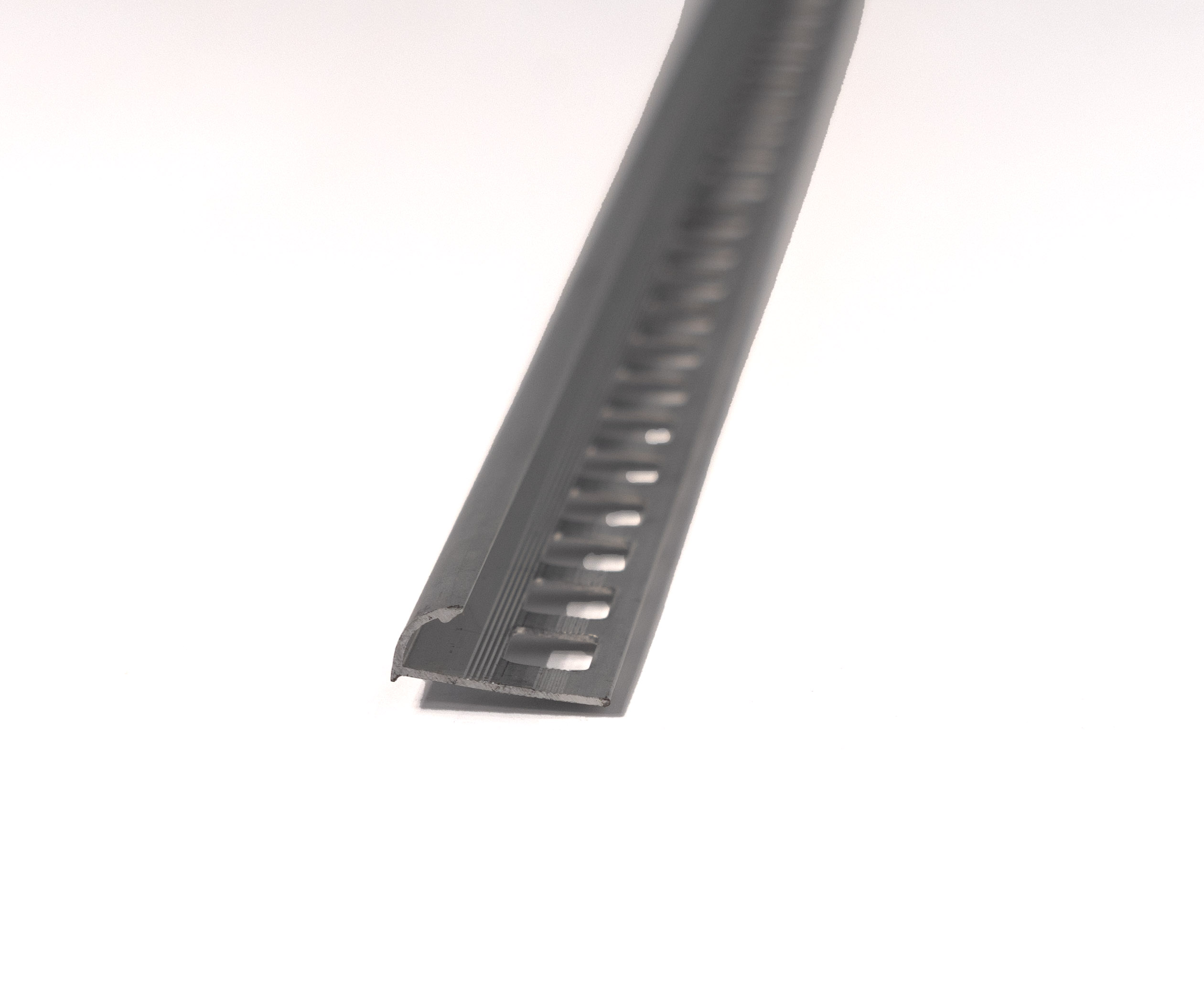 ProfiWall Plus ALU 8mm C profil elox ezüst 2,5M – Fém profilok