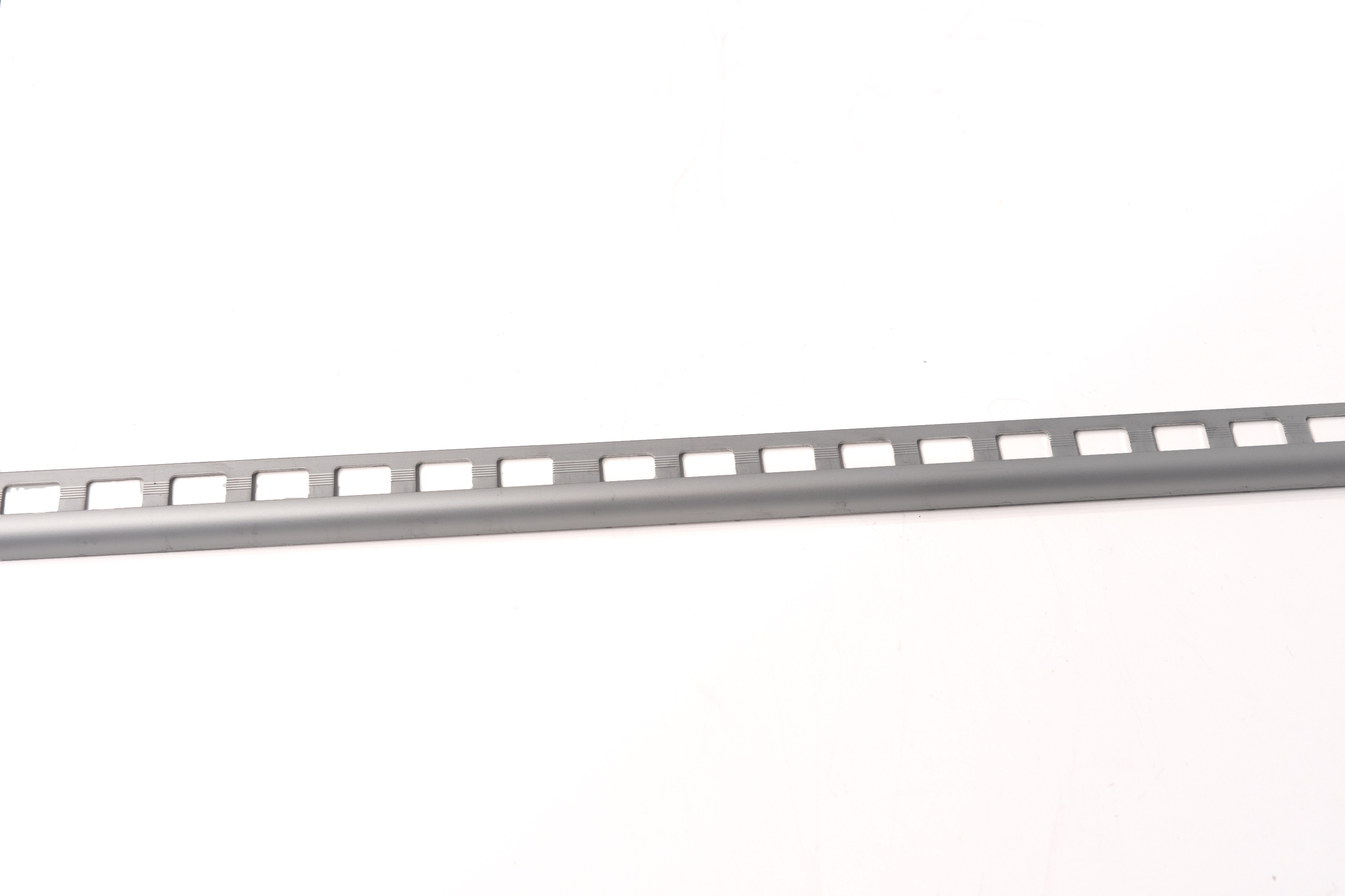 ProfiWall Plus ALU 8mm C profil elox ezüst 2,5M – Fém profilok