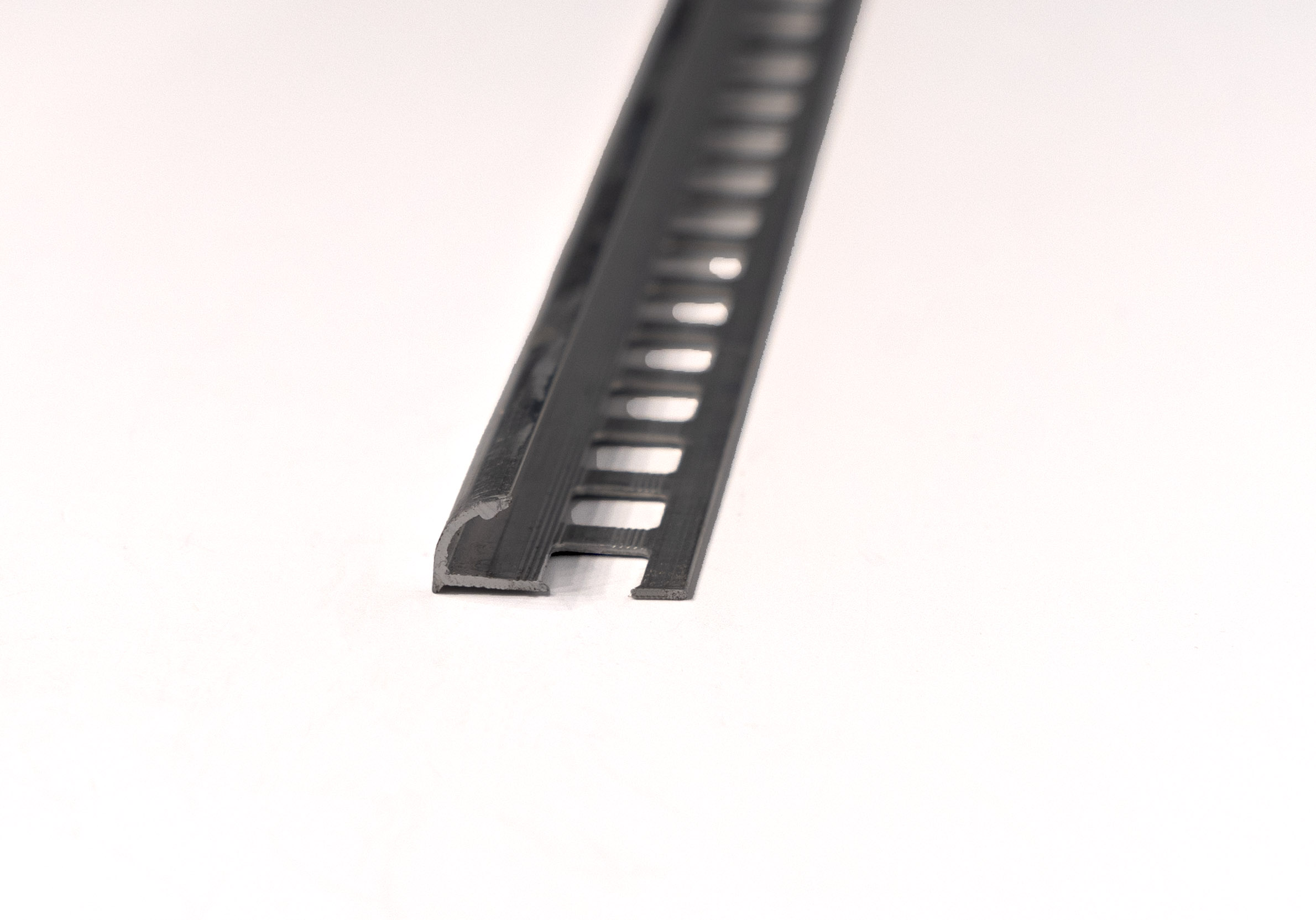 ProfiWall Plus ALU 8mm C profil natúr 2,5M – Ezüst, Fém profilok