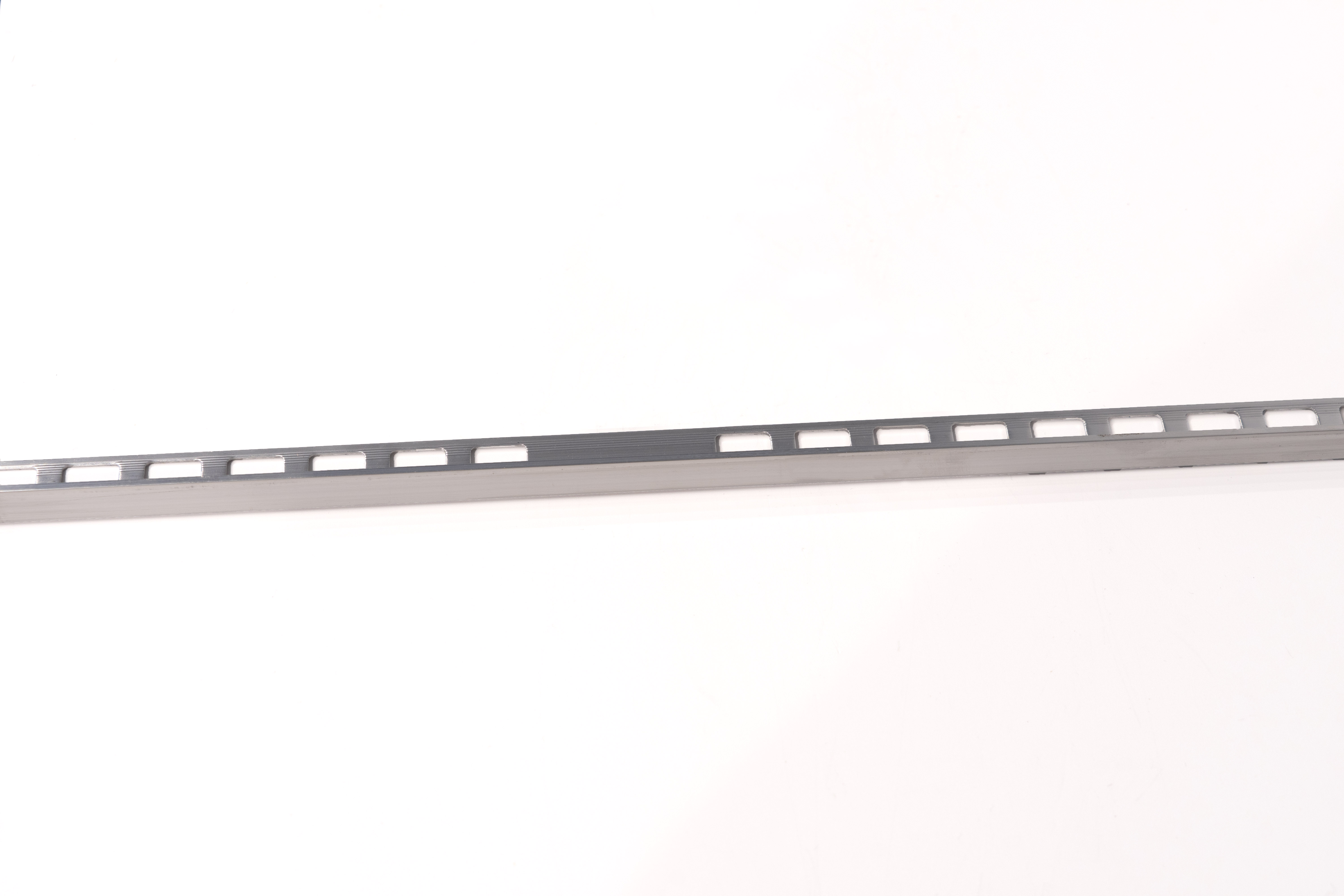 ProfiWall Plus ALU 12mm L profil natúr 2,5M – Ezüst, Fém profilok