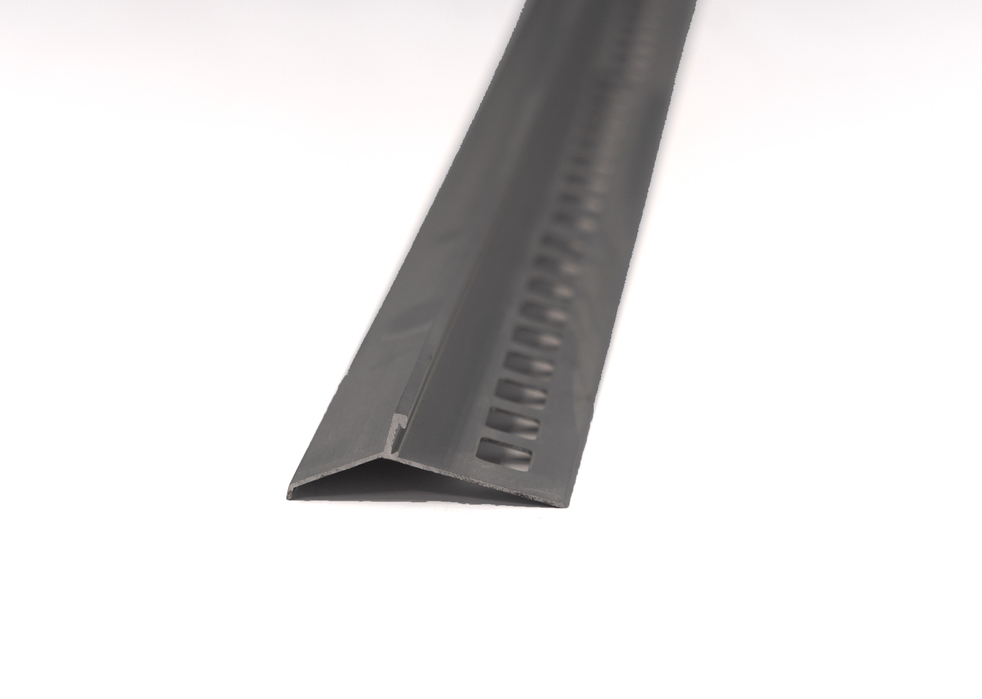 ProfiWall Plus ALU vízvető profil 8mm ezüst 2,5M – Fém profilok