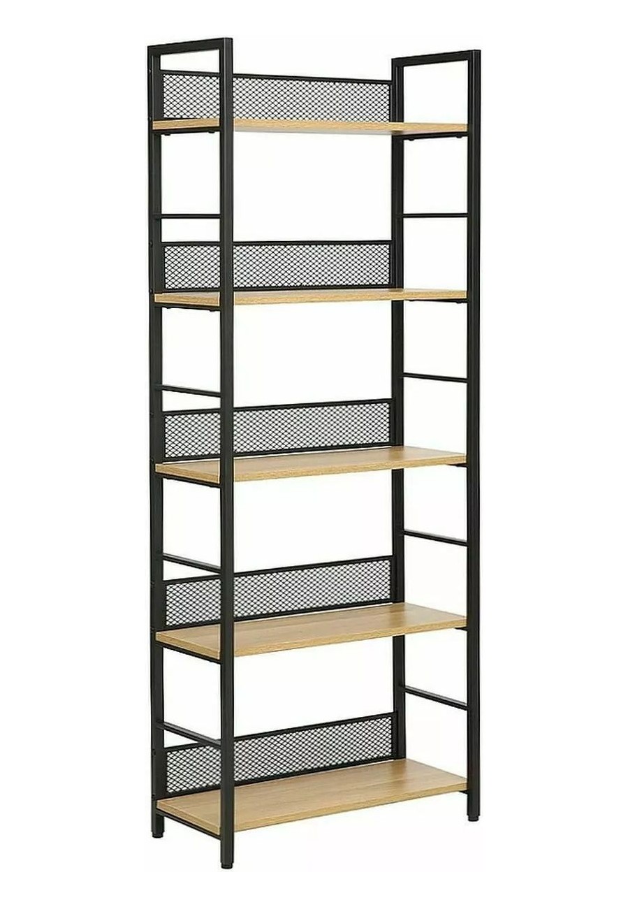 Delvorn B