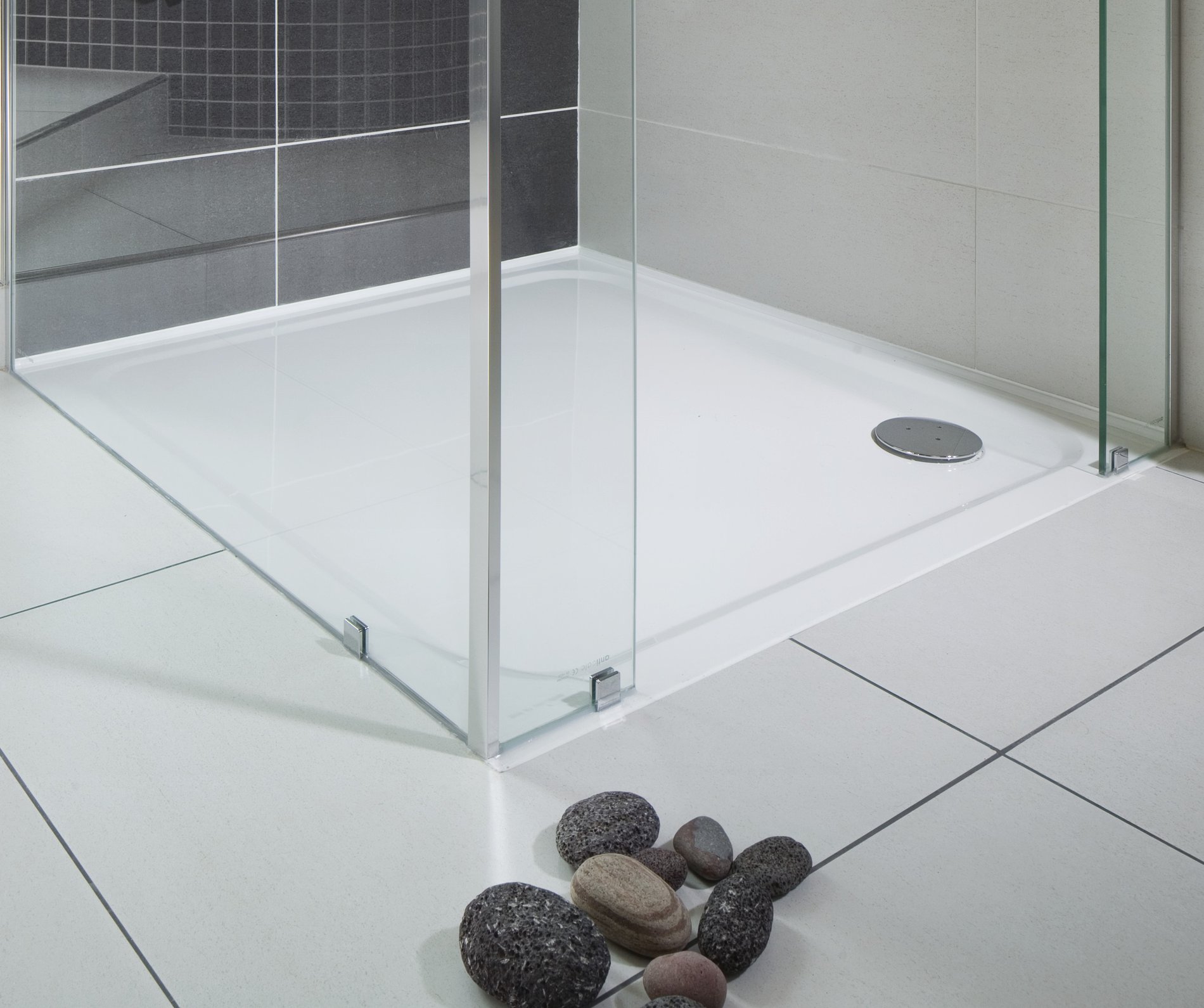 Ravak Perseus Pro Chrome 80x80 zuhanytálca fehér – Sarok zuhanytálcák
