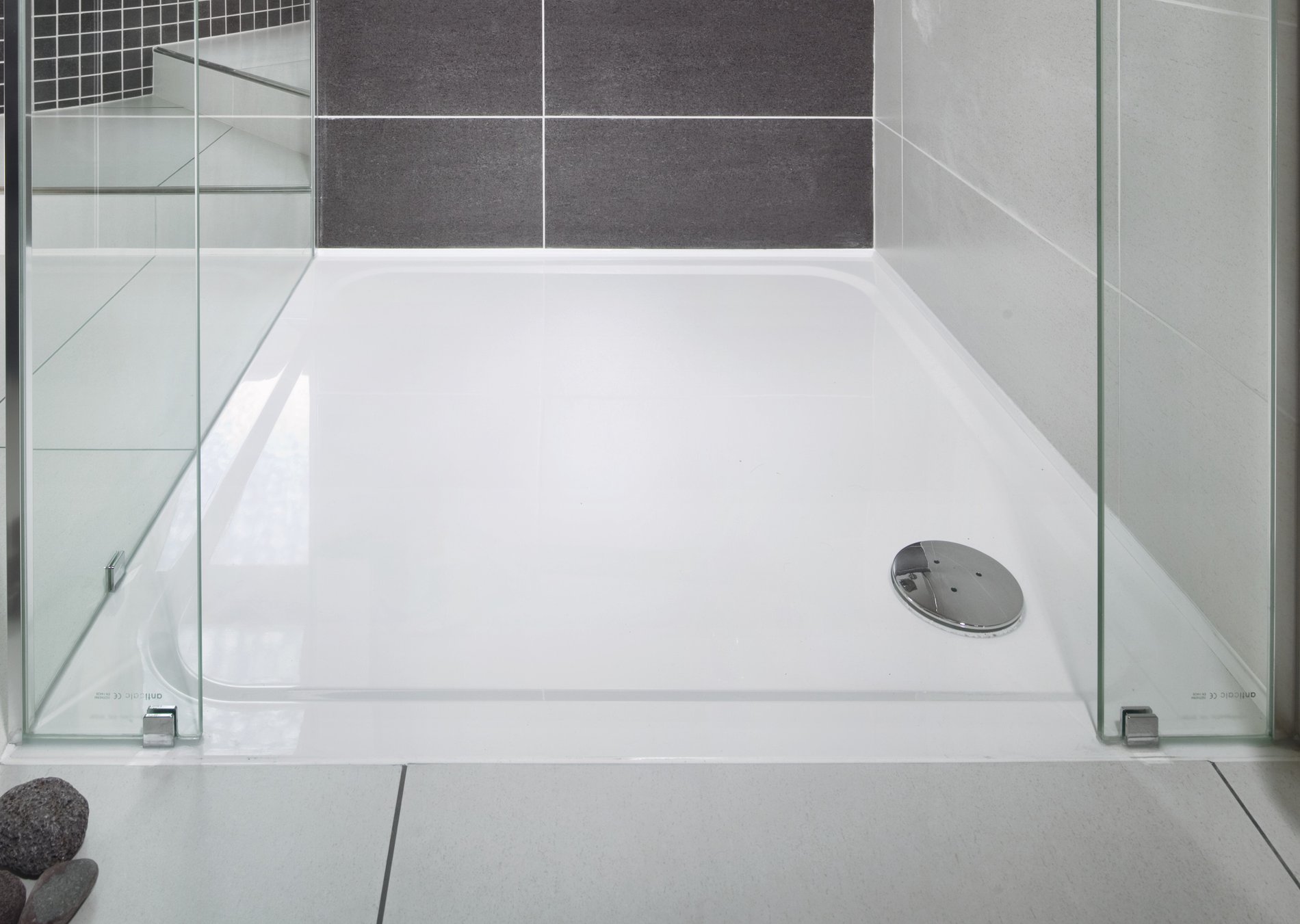 Ravak Perseus Pro Chrome 80x80 zuhanytálca fehér – Sarok zuhanytálcák